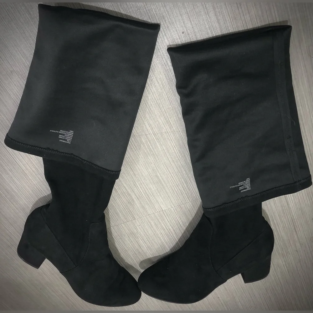 Isaac Mizrahi Over the Knee Boots Faux Suede Heeled & Lined in Black size 7.5
